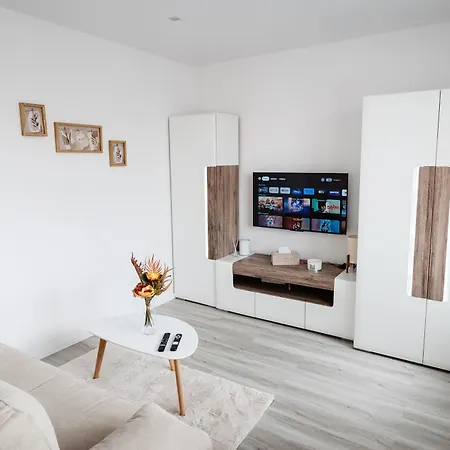 Nova Nemocnica 10min. Peso Do Centra Kösice